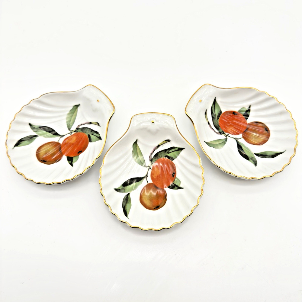 Royal Worcester Evesham Gold Scalloped Shell Dish Set of 3 England Size 3